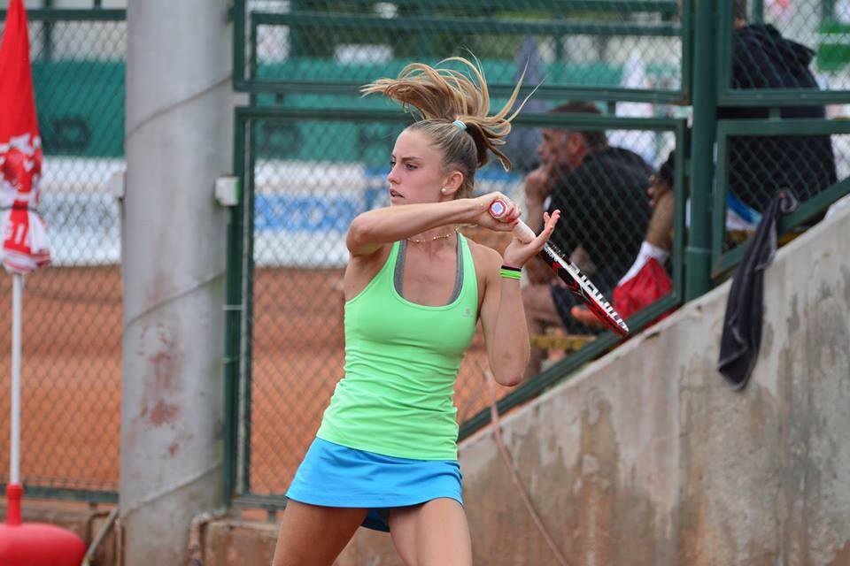 HELENA-JANSEN-EN-BULGARIA-2014.jpg